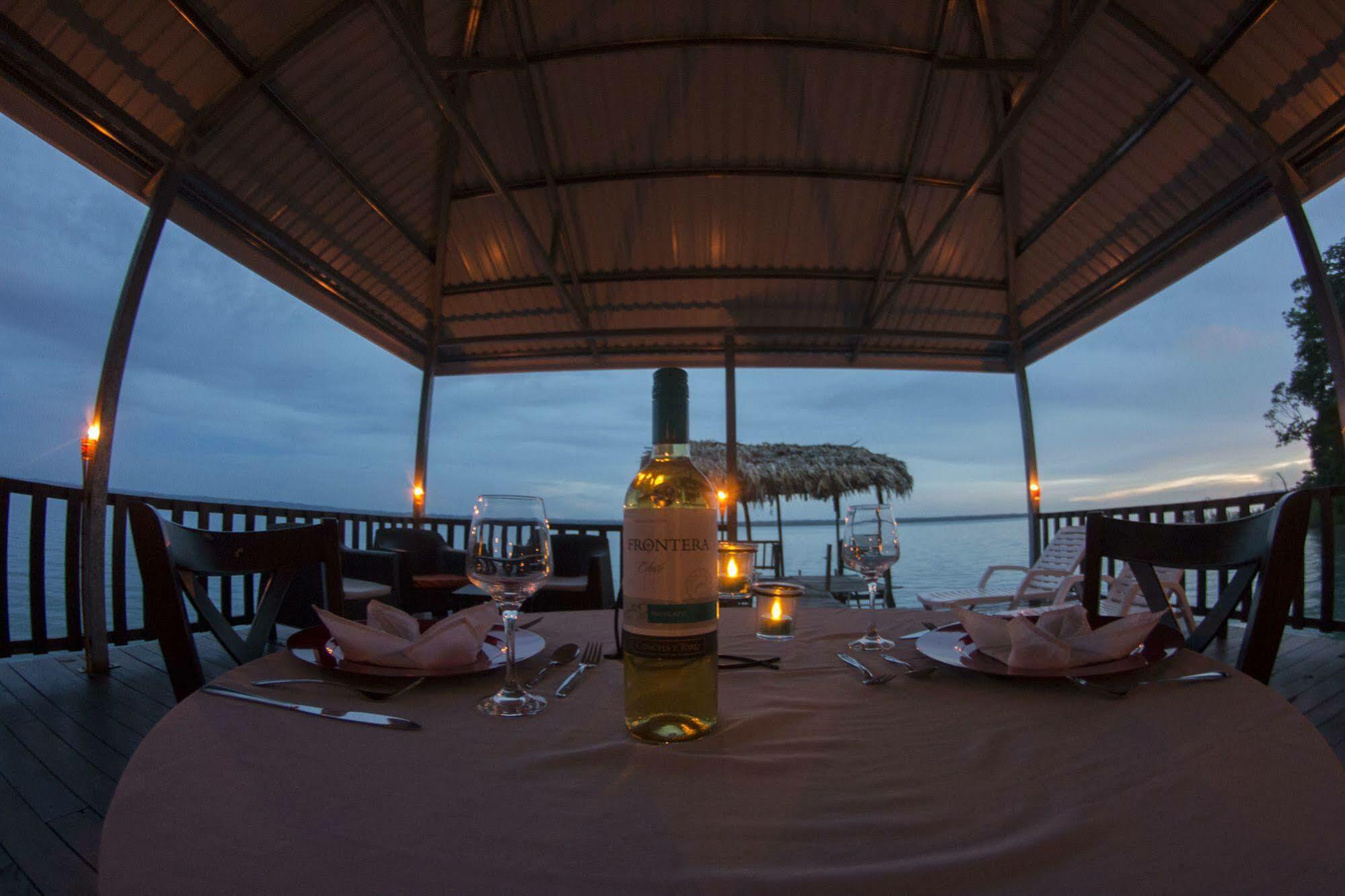 Hotel Ribiera Del Lago Peten Itza San Roman Zewnętrze zdjęcie